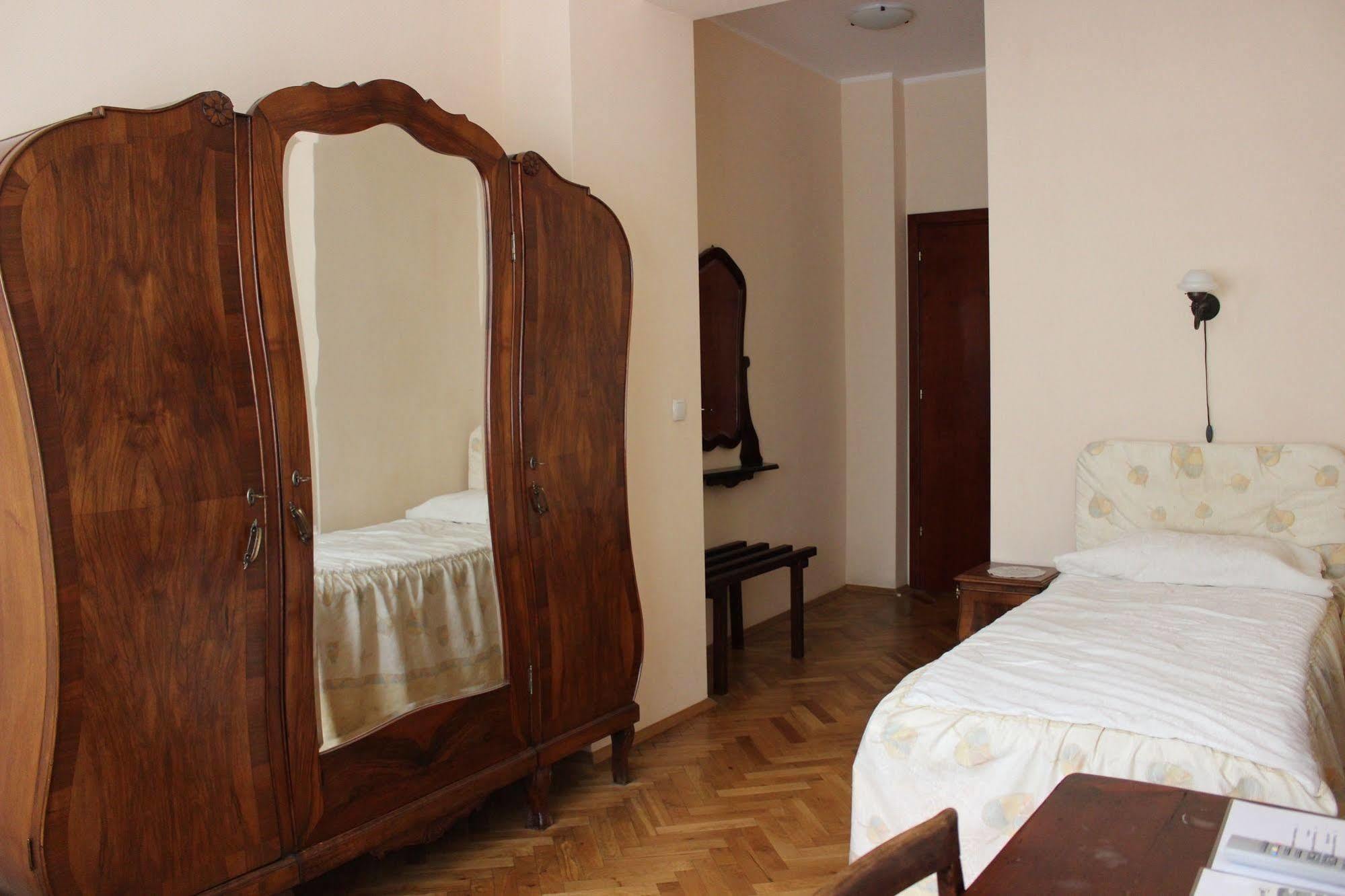Casa Ferrari Bed & Breakfast Sofia Buitenkant foto