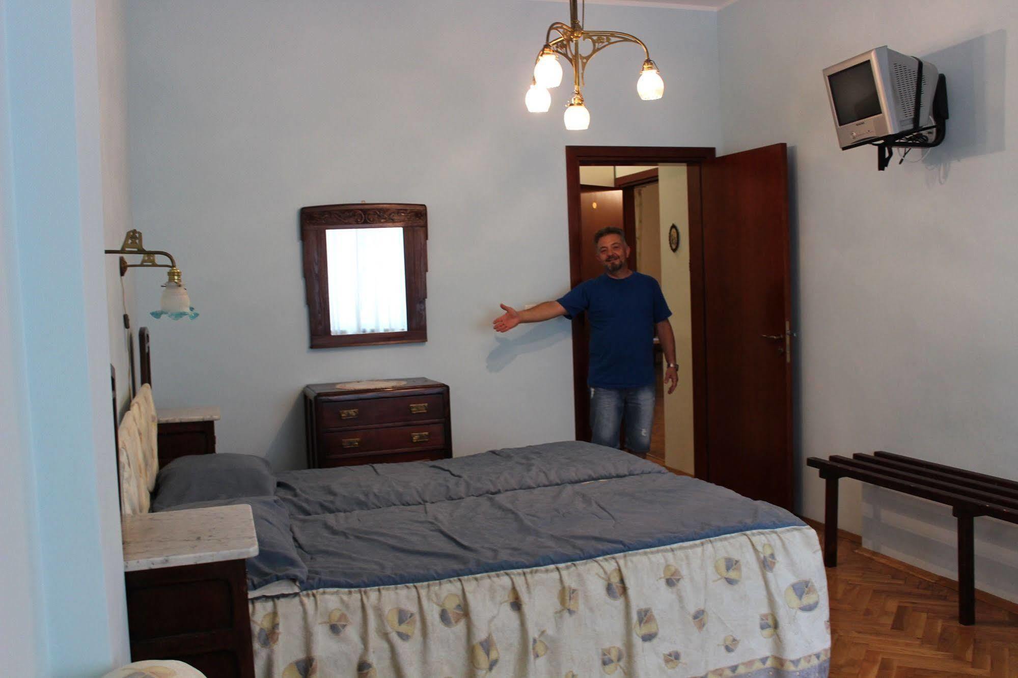 Casa Ferrari Bed & Breakfast Sofia Buitenkant foto