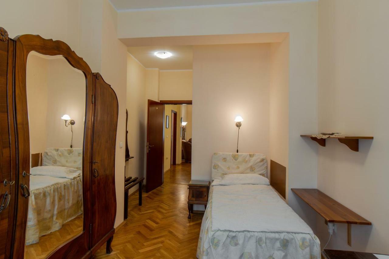 Casa Ferrari Bed & Breakfast Sofia Buitenkant foto